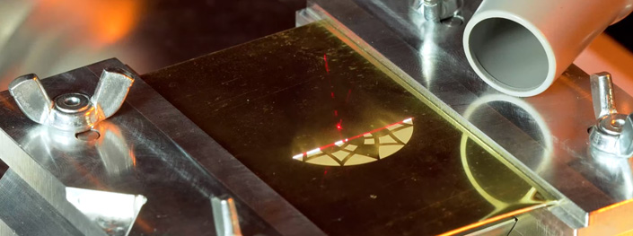 Fiber laser engraving and cutting, how it works